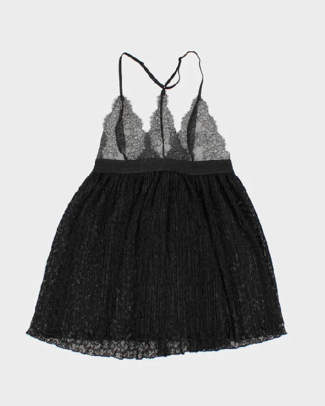 Victoria's Secret Black Lace Cami - M Cheap pajama sets