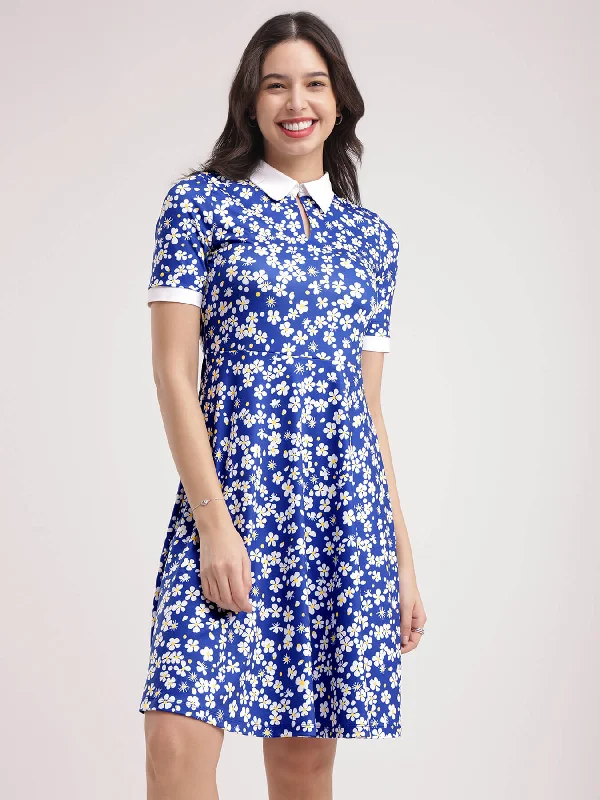 Floral Print Knitted Dress - Blue And White Comfortable floral dresses for everyday wear