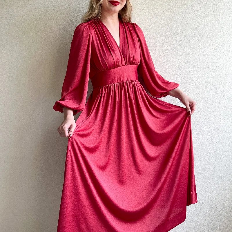 Stunning 1970s Burgundy Gown With Long Sleeves (S/M) Soft Maxi Skirt